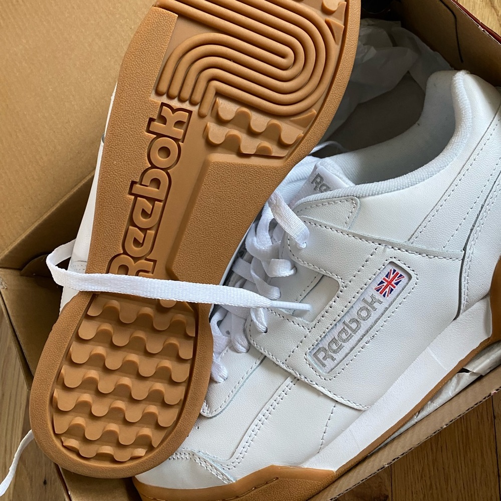 Men’s Reebok workout plus sneakers